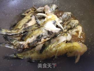 啤酒焖昂刺鱼的做法步骤：3