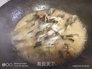 啤酒焖昂刺鱼的做法步骤：5