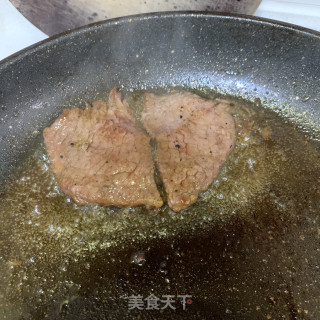 快手煎牛扒的做法步骤：3