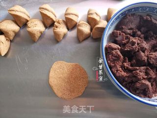 南瓜全麦豆沙饼的做法步骤：5