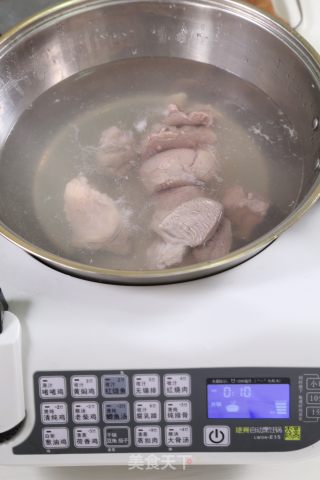 零失败的羊肉做法，一锅下肚暖呼呼~的做法步骤：3
