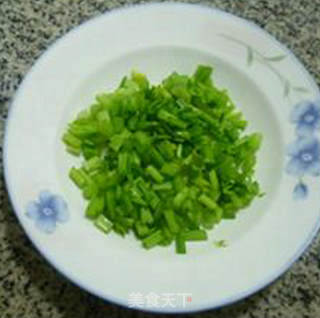 香芹鸭肝大米粥的做法步骤：3