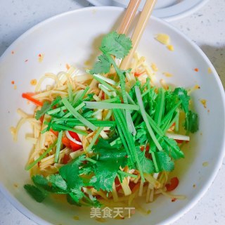 凉拌高笋丝的做法步骤：5