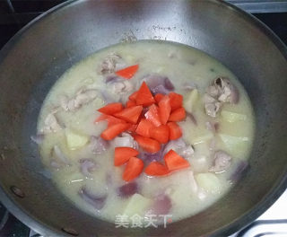 彩蔬奶炖鸡腿肉的做法步骤：12
