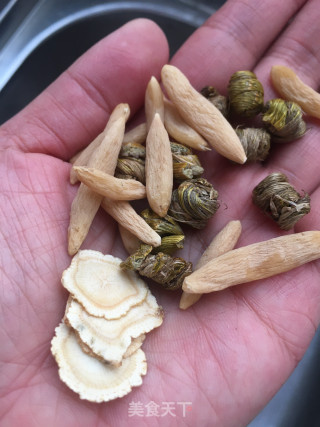 山药豆炖鸽子的做法步骤：3