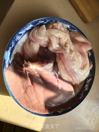猪杂油菜汤的做法步骤：2