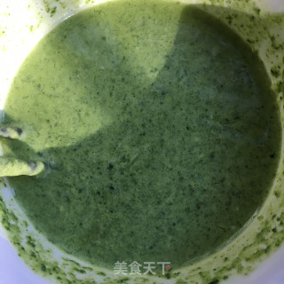 薄脆腊牛肉菠菜卷的做法步骤：2