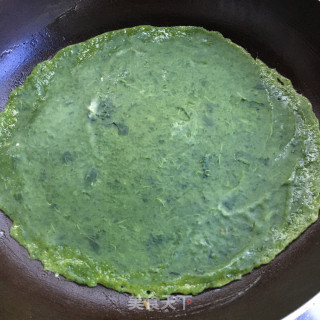 薄脆腊牛肉菠菜卷的做法步骤：6