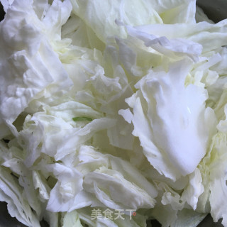 白菜豆腐炖粉丝的做法步骤：3