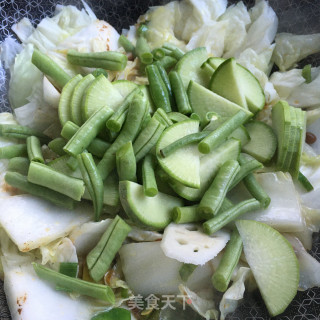 白菜豆腐炖粉丝的做法步骤：8