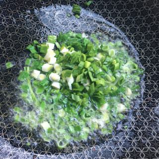 青蒜蛋炒饭的做法步骤：5
