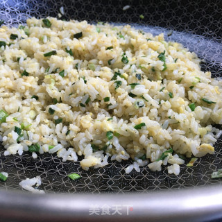青蒜蛋炒饭的做法步骤：9