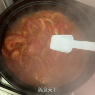 番茄龙胆鱼尾汤的做法步骤：7