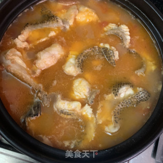 番茄龙胆鱼尾汤的做法步骤：10