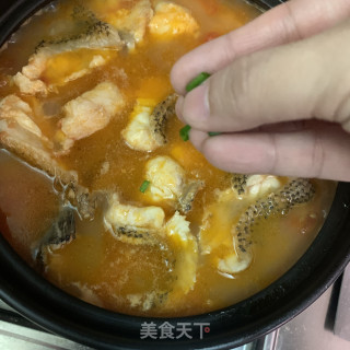 番茄龙胆鱼尾汤的做法步骤：11