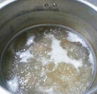 板栗排骨大米粥的做法步骤：6
