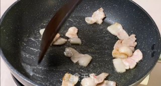 干锅花菜丨口感清脆味道醇香多备点米饭哦!的做法步骤：5
