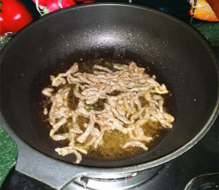 芫爆牛肉丝的做法步骤：6