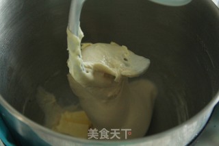 椰蓉奶酥蛋黄面包的做法步骤：9