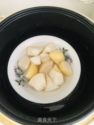 冰糖雪梨的做法步骤：4