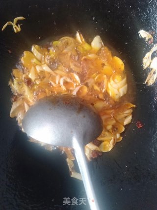 板栗烧鸡的做法步骤：8