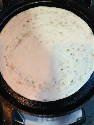 美味的猪油渣葱花饼的做法步骤：9