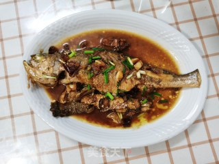 红烧黄鱼的做法步骤：10