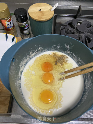 鸡蛋饼的做法步骤：3