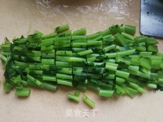 焯拌白萝卜梗儿的做法步骤：5