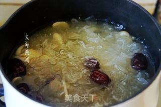 银耳百合羊奶羹的做法步骤：5
