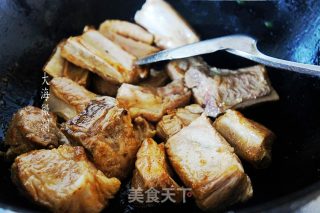 芋头烧排骨的做法步骤：3