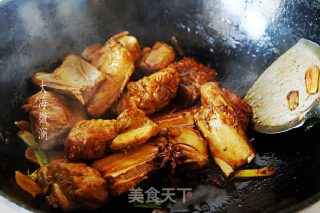 芋头烧排骨的做法步骤：4