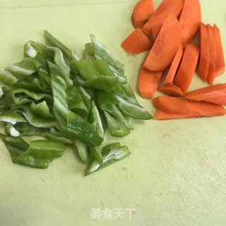 鸡肉烧时蔬的做法步骤：4