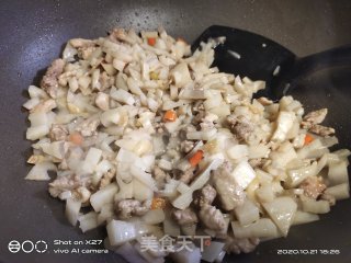 莲藕丁炒肉的做法步骤：6