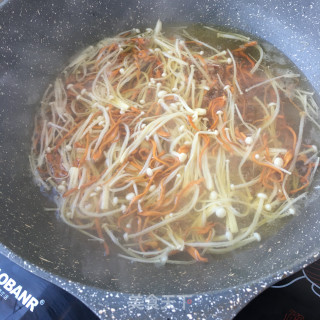虫草花拌鸽胸肉的做法步骤：5