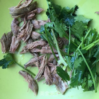 虫草花拌鸽胸肉的做法步骤：10