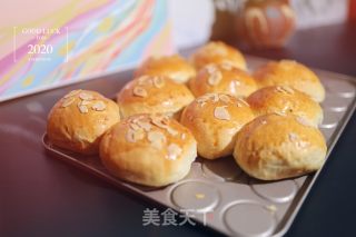 奶黄杏仁面包的做法步骤：15