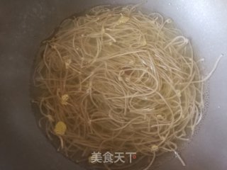 萝卜缨香菇豆腐粉条包的做法步骤：14