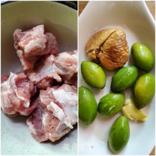 排骨橄榄无花果汤的做法步骤：1