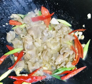 肥牛炒笋的做法步骤：6