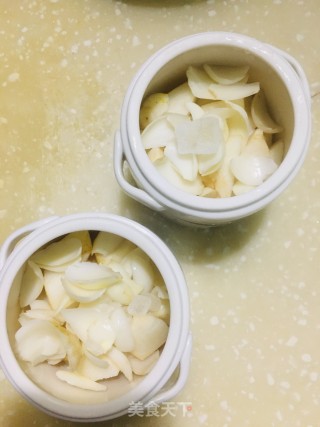 百合雪梨枸杞糖水的做法步骤：4