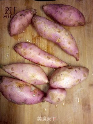 清蒸红薯的做法步骤：1