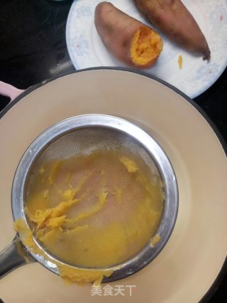 手工红薯牛奶的做法步骤：2