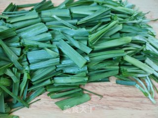 干豆腐炒韭菜的做法步骤：3