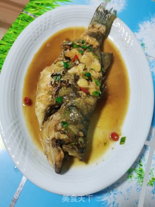 红烧鲈鱼的做法步骤：8