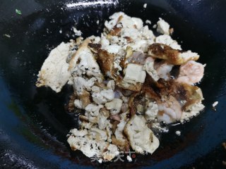 虾仁豆腐的做法步骤：6