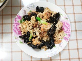 虾仁豆腐的做法步骤：11