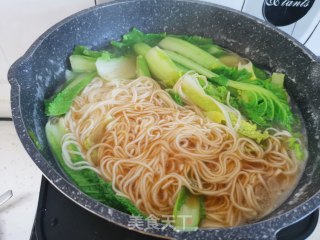 小旱白菜热汤面的做法步骤：9