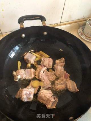 四季豆红烧排骨的做法步骤：4