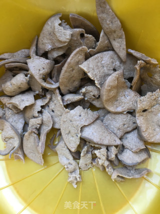 “白菜”白菜炒猪肝的做法步骤：7